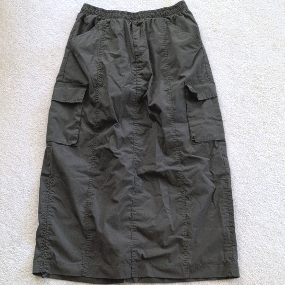 Olive Green Cargo Skirt, Size Large